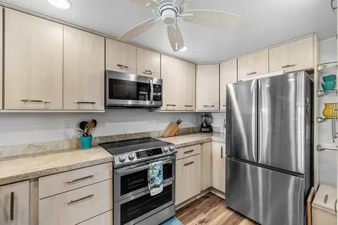 7 Royal Palm Way Boca Raton FL 33432