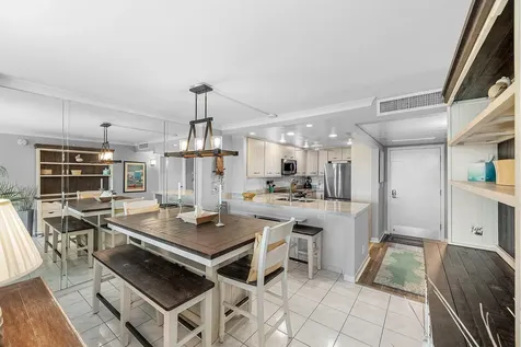 7 Royal Palm Way Boca Raton FL 33432