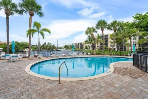 7 Royal Palm Way Boca Raton FL 33432