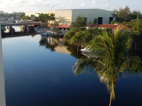 7 Royal Palm Way Boca Raton FL 33432