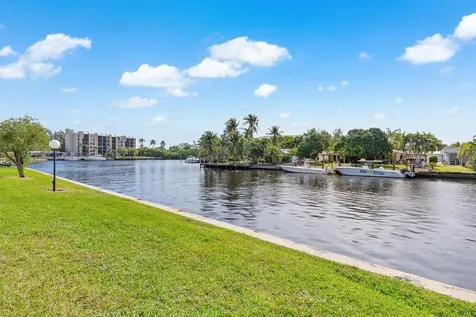 7 Royal Palm Way Boca Raton FL 33432