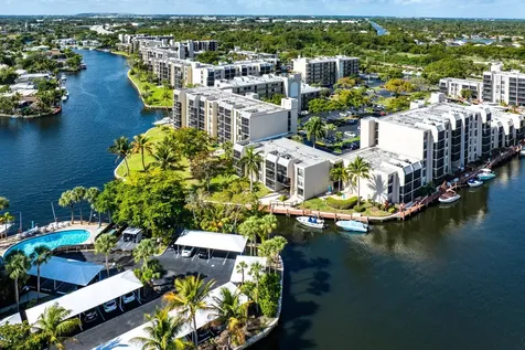 7 Royal Palm Way Boca Raton FL 33432