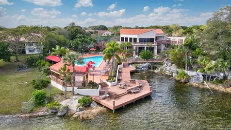 17 Columbia Court Deerfield Beach FL 33442