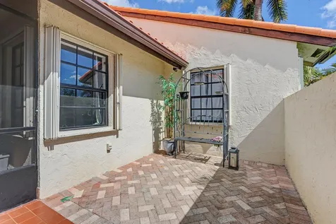 17 Columbia Court Deerfield Beach FL 33442