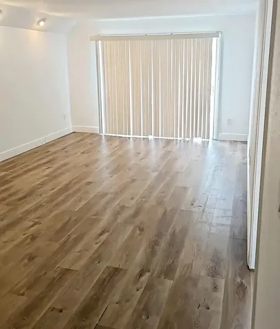492 NW 165th Street Road Miami FL 33169