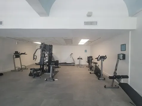 492 NW 165th Street Road Miami FL 33169