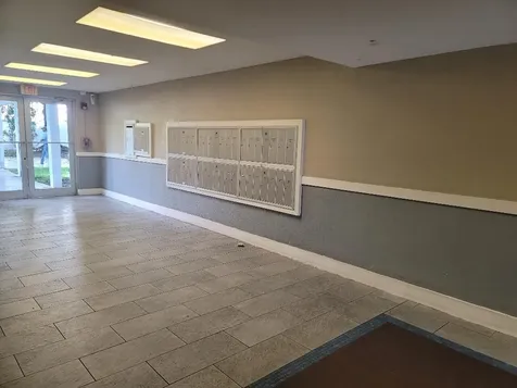 492 NW 165th Street Road Miami FL 33169