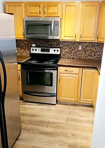 492 NW 165th Street Road Miami FL 33169