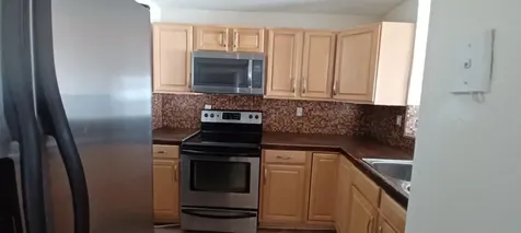 492 NW 165th Street Road Miami FL 33169