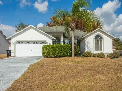 5718 Nw North Macedo Boulevard Port Saint Lucie FL 34983