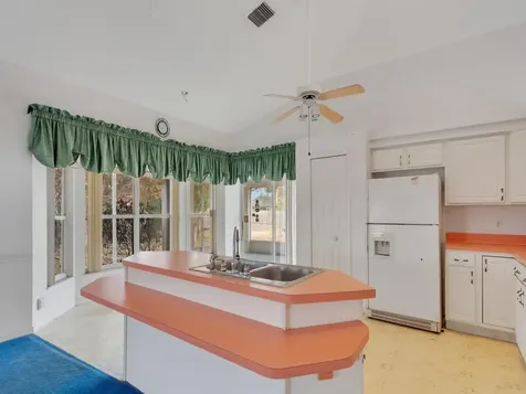 5718 Nw North Macedo Boulevard Port Saint Lucie FL 34983