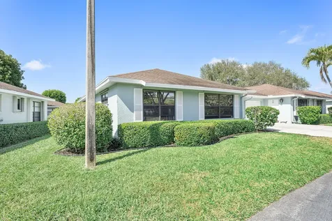 9860 Pecan Tree Drive Boynton Beach FL 33436