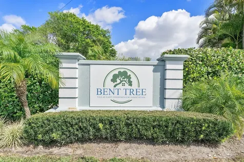 9860 Pecan Tree Drive Boynton Beach FL 33436