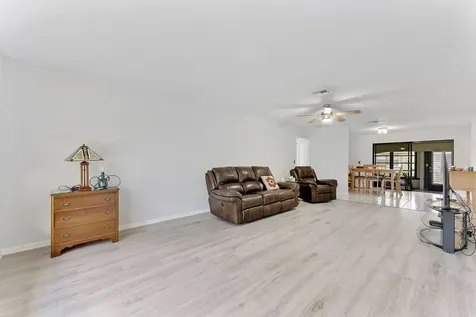 9860 Pecan Tree Drive Boynton Beach FL 33436