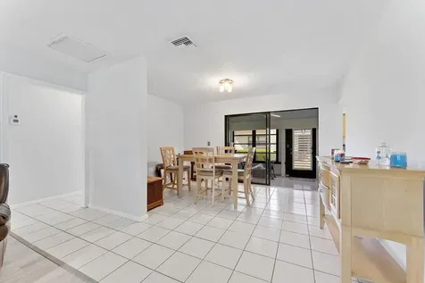 9860 Pecan Tree Drive Boynton Beach FL 33436