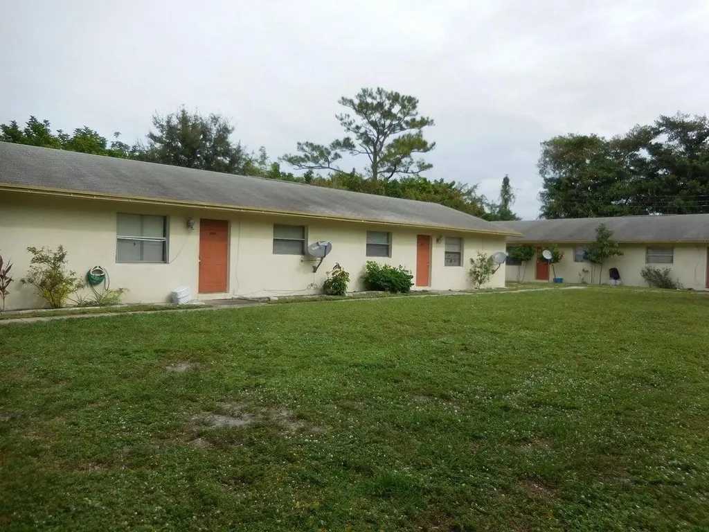 1422 Kirk Road West Palm Beach FL 33406