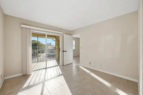 1502 SE Royal Green Circle Port Saint Lucie FL 34952