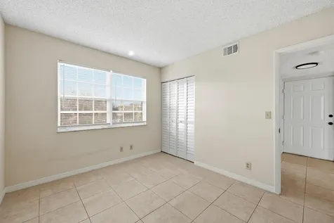 1502 SE Royal Green Circle Port Saint Lucie FL 34952