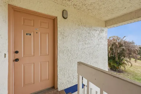 1502 SE Royal Green Circle Port Saint Lucie FL 34952