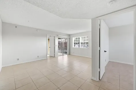 1502 SE Royal Green Circle Port Saint Lucie FL 34952