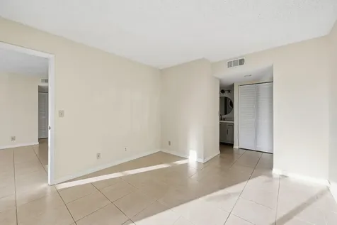1502 SE Royal Green Circle Port Saint Lucie FL 34952