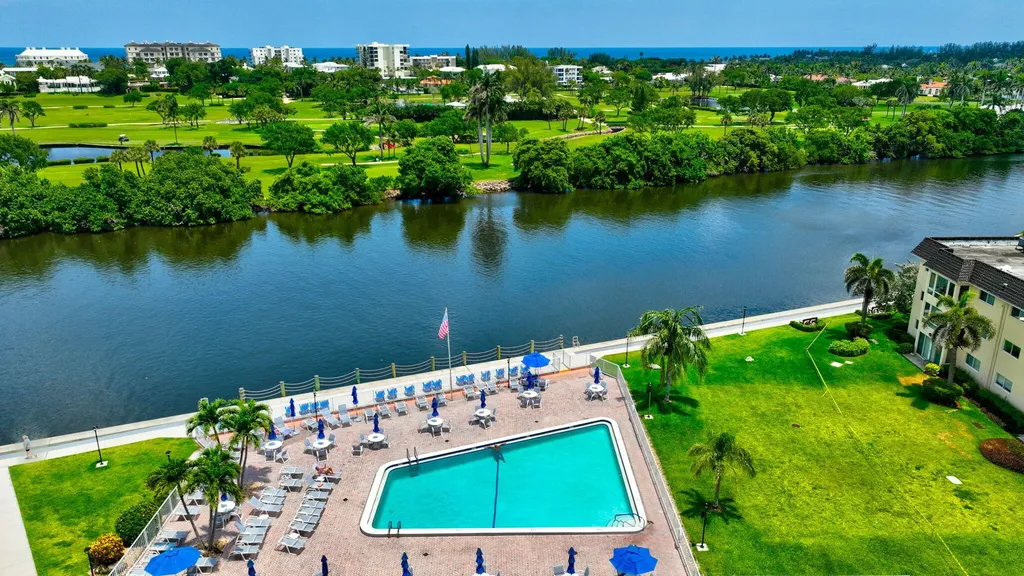 17 Colonial Club Drive Boynton Beach FL 33435