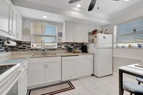 17 Colonial Club Drive Boynton Beach FL 33435