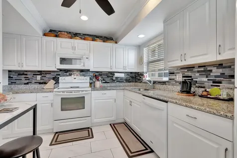 17 Colonial Club Drive Boynton Beach FL 33435