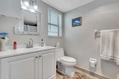 17 Colonial Club Drive Boynton Beach FL 33435