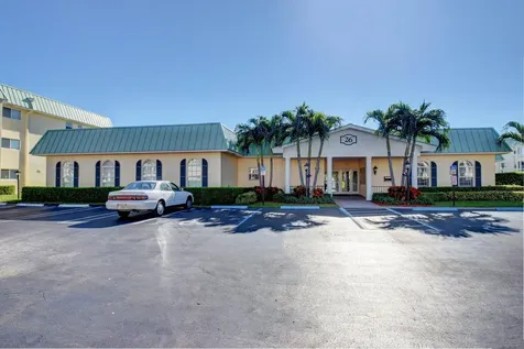 17 Colonial Club Drive Boynton Beach FL 33435