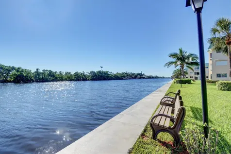 17 Colonial Club Drive Boynton Beach FL 33435