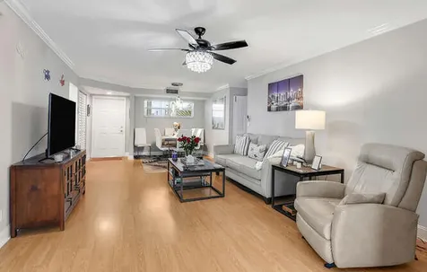 17 Colonial Club Drive Boynton Beach FL 33435