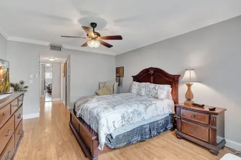 17 Colonial Club Drive Boynton Beach FL 33435