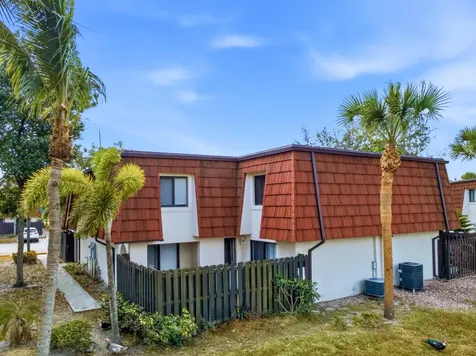 2221 White Pine Circle Greenacres FL 33415