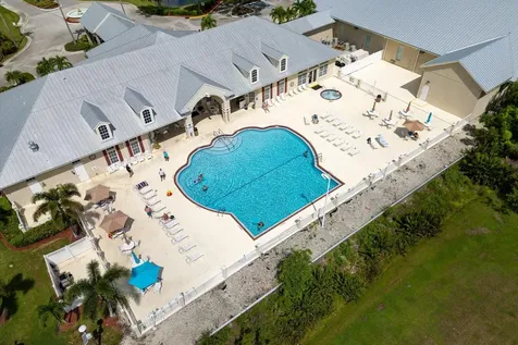 2800 Three Wood Drive Port Saint Lucie FL 34952