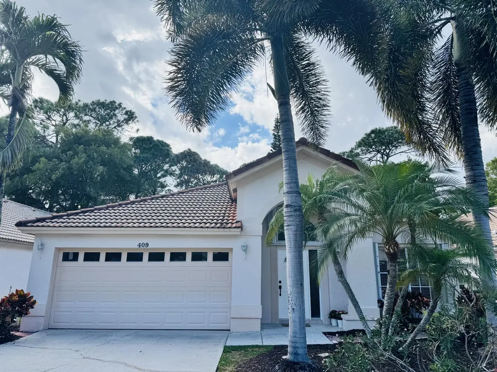 409 Woodview Circle Palm Beach Gardens FL 33418