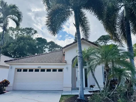 409 Woodview Circle Palm Beach Gardens FL 33418