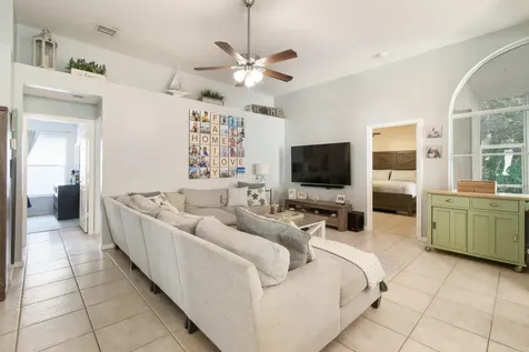 409 Woodview Circle Palm Beach Gardens FL 33418