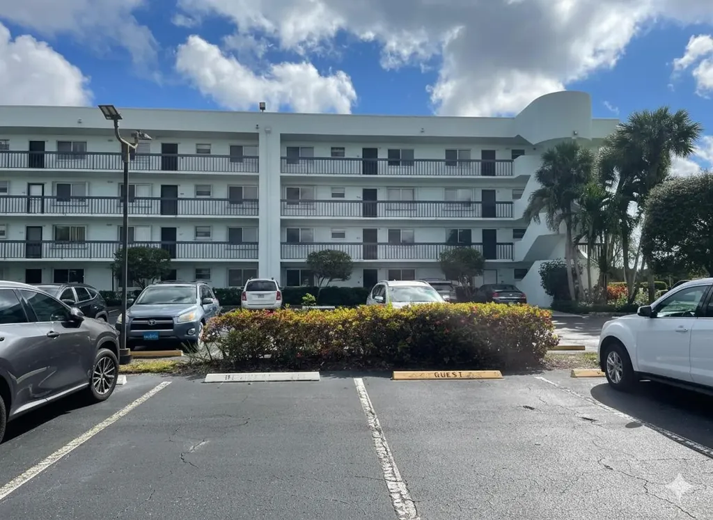 6698 10th Avenue Lake Worth FL 33467