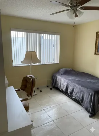 6698 10th Avenue Lake Worth FL 33467
