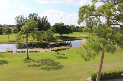 6698 10th Avenue Lake Worth FL 33467