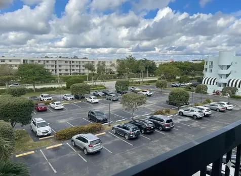 6698 10th Avenue Lake Worth FL 33467