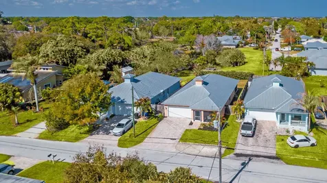 1091 Sw 30th Street Palm City FL 34990