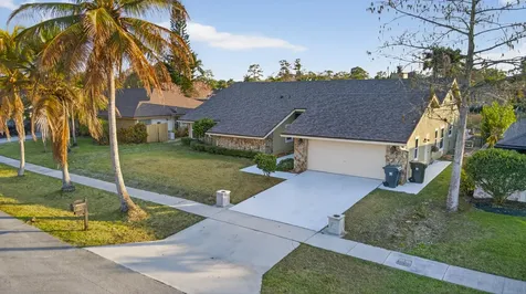 14372 Blackberry Drive Wellington FL 33414
