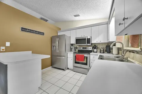 626 Sw Cynthia Street Port Saint Lucie FL 34983