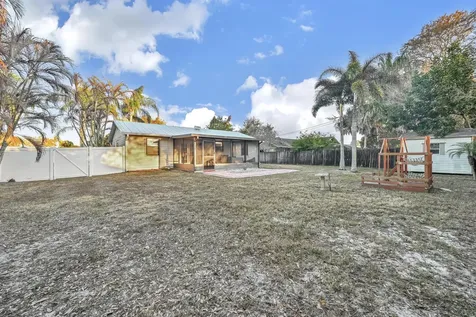 626 Sw Cynthia Street Port Saint Lucie FL 34983