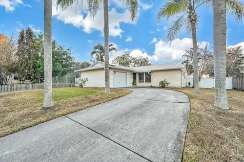 626 Sw Cynthia Street Port Saint Lucie FL 34983