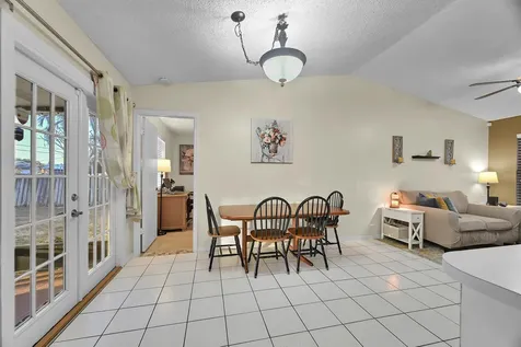 626 Sw Cynthia Street Port Saint Lucie FL 34983