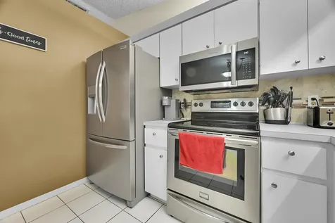 626 Sw Cynthia Street Port Saint Lucie FL 34983