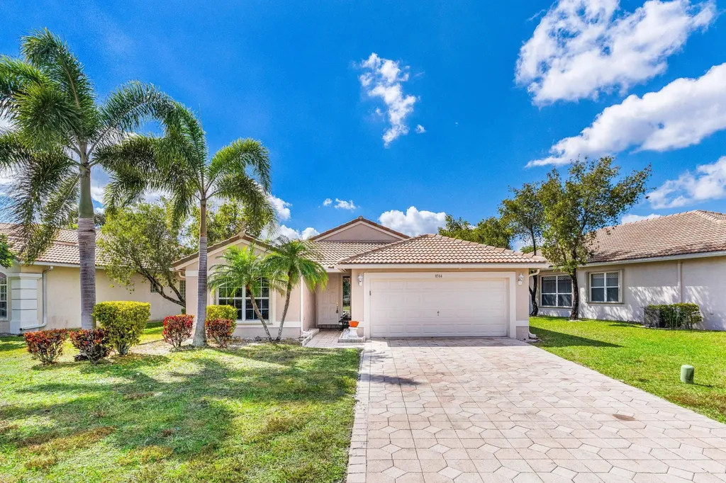 8584 San Andros West Palm Beach FL 33411